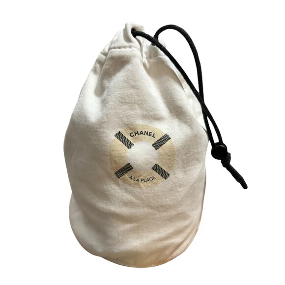 Chanel A La Plage Pouch Off-White Makeup Cosmetic Drawstring Bag Travel Vacation - Picture 1 of 5
